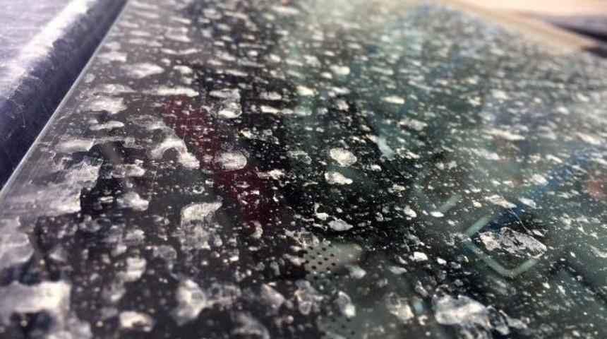 İzmir&rsquo;e &Ccedil;amur Yağdı