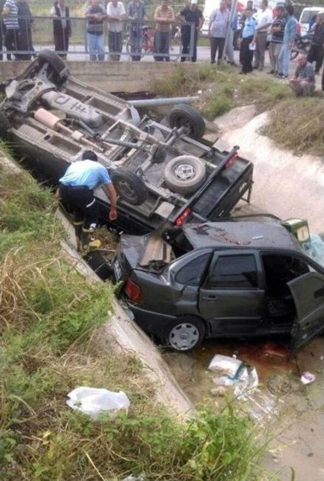 Mersin’de Trafik Kazası: 2 Ölü, 3 Yaralı