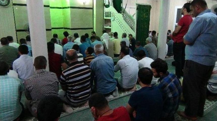 Ceylanpınar&rsquo;da Berat Gecesi Coşkusu