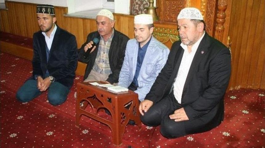 Devrek&rsquo;te Beraat Kandili Camiler Doldu Taştı