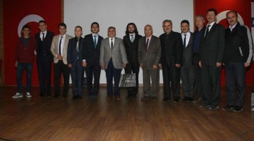 İhlas Vakfı Yozgat Bozok &Ouml;ğrenci Yurdunda Mezuniyet Sevinci