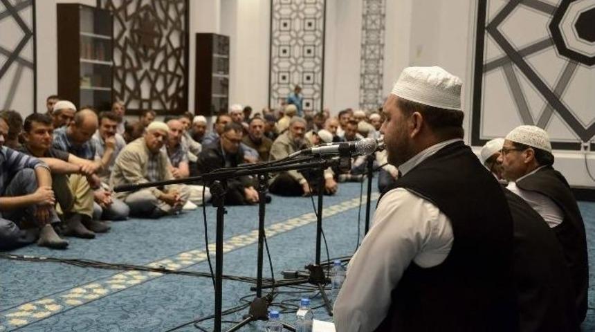 Meram&rsquo;da Berat Kandili Coşkusu