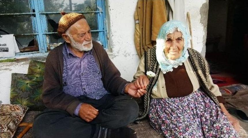 (&ouml;zel Haber) Asırlık &Ccedil;iftin 70 Yıllık Bitmeyen Aşkı