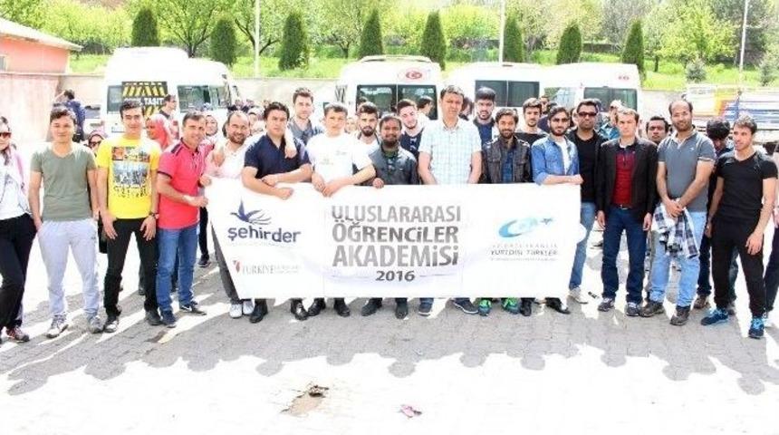 Uluslararası &Ouml;ğrenciler Uzundere&rsquo;de Kaya Tırmanışı Yaptı