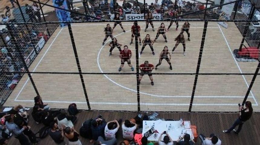 14 Burda Avm&rsquo;de Streetball Coşkusu