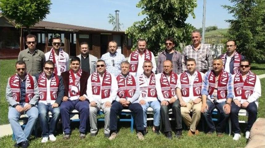İneg&ouml;lspor&rsquo;da Başkan Eşref G&uuml;&ccedil; D&ouml;nemi Sona Eriyor