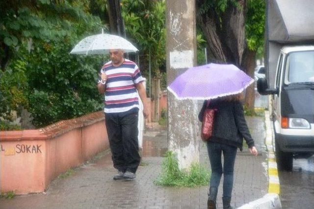 Balıkesir’de Sağanak Yağış