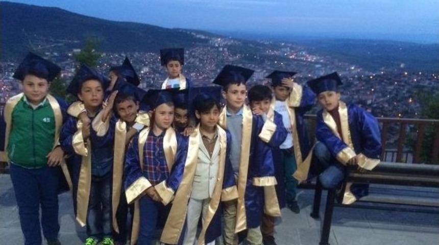 Yozgat Milli Eğitim Vakfı 4-d Sınıfı &Ouml;ğrencileri Mezuniyet Sevinci Yaşadı