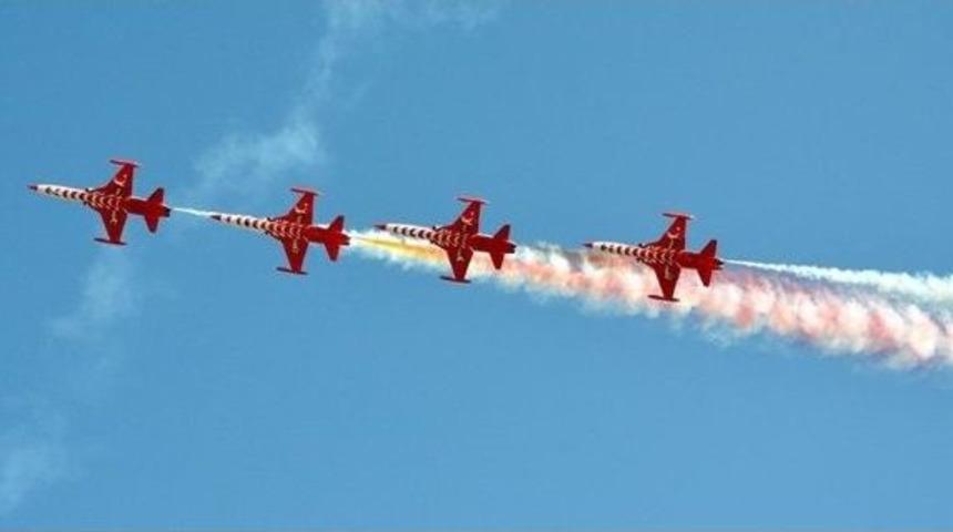 İzmir Semalarında Nefes Kestiler