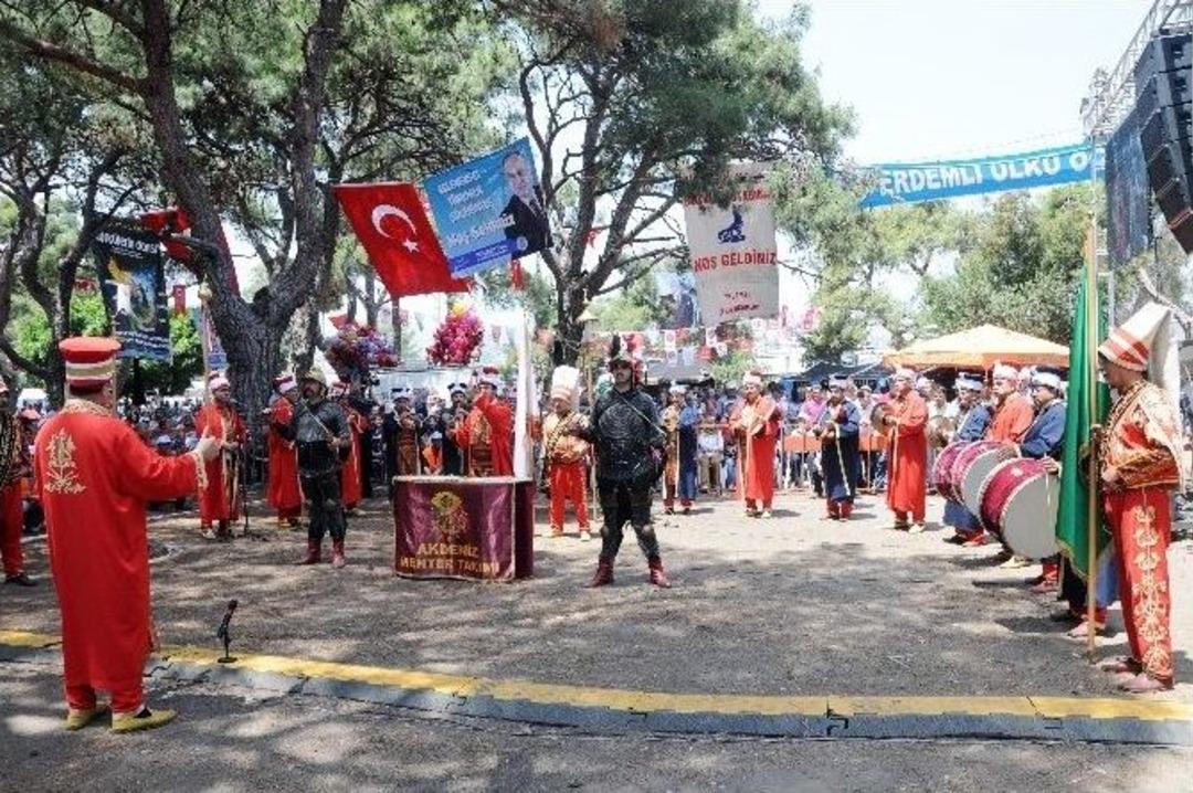 Erdemli&rsquo;de 27. T&uuml;rkmen Ş&ouml;leni