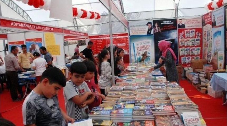 Kitap G&uuml;nleri T&uuml;m Hızıyla Devam Ediyor