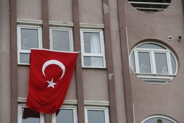 İzmitli Şehidin Babası: “dün Akşam Kandilimi Kutladı, Bu Sabah Haberini Aldık”