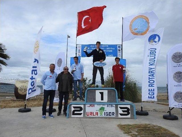 Tyf Ali Rıza Mete R&uuml;zg&acirc;r S&ouml;rf&uuml; Federasyon Kupası Yarışları Sonu&ccedil;landı 1