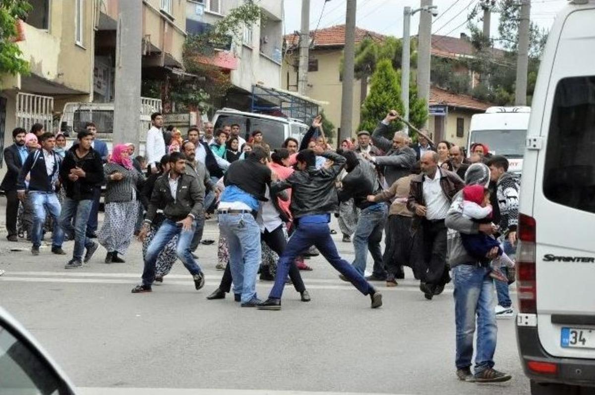 (&ouml;zel Haber) Tekme, Yumruk, Taş Ve Sopalar Havada U&ccedil;uştu
