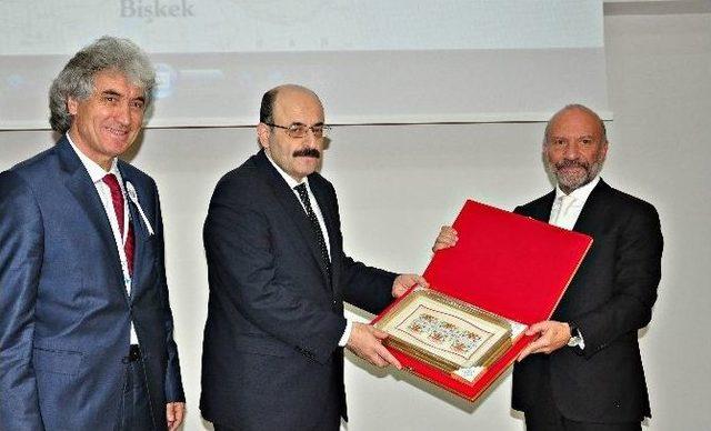 Yakın Doğu Üniversitesi Kurucu Rektörü Dr. Suat Günsel Künib’de Konuştu