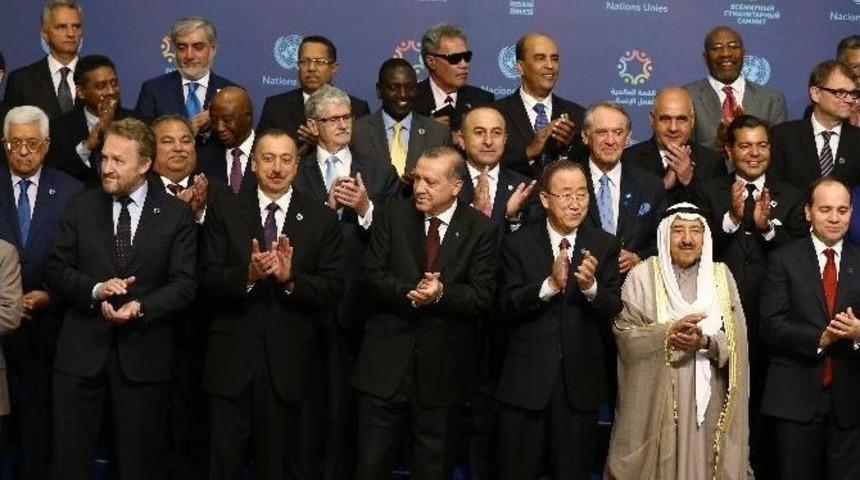 D&uuml;nya İnsani Zirvesi&rsquo;ne Katılan Liderler, Aile Fotoğrafı &Ccedil;ektirdi