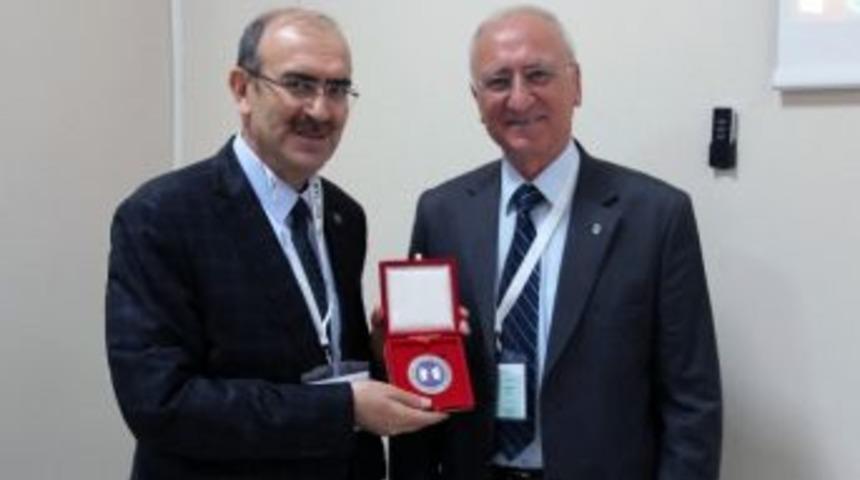 Iıı. Uygulamalı Molek&uuml;ler Biyoloji Teknikleri Lisans&uuml;st&uuml; Yaz Okulu