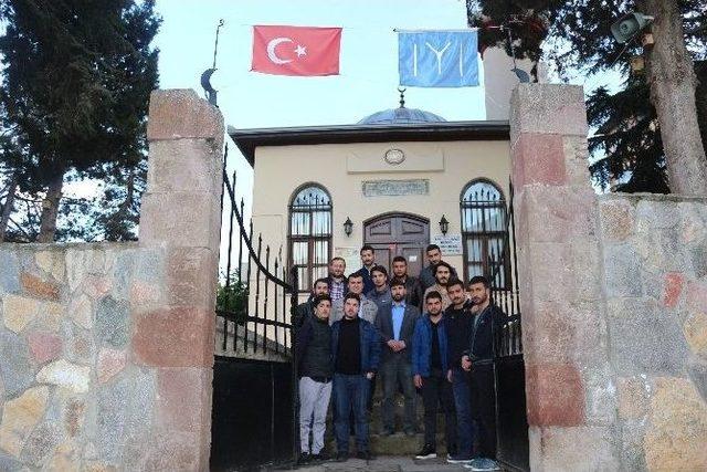Bilecik Mostar Gençlik Gönüllüleri Tarihi Mekanlara Gezi Düzenledi