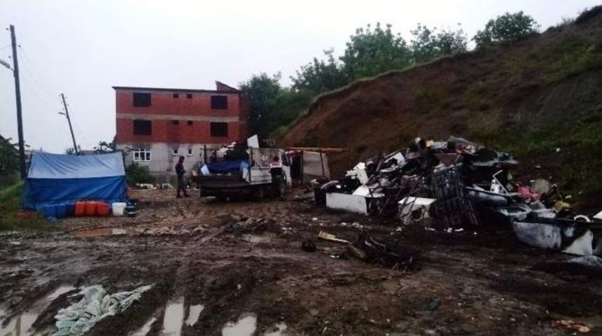 Alkol Nedeniyle Tartıştığı Babasını &Ouml;ld&uuml;rd&uuml;