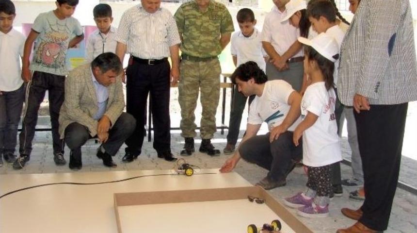 Araban Cumhuriyet Ortaokulunda 4006 Tubitak Bilim Fuarı A&ccedil;ıldı