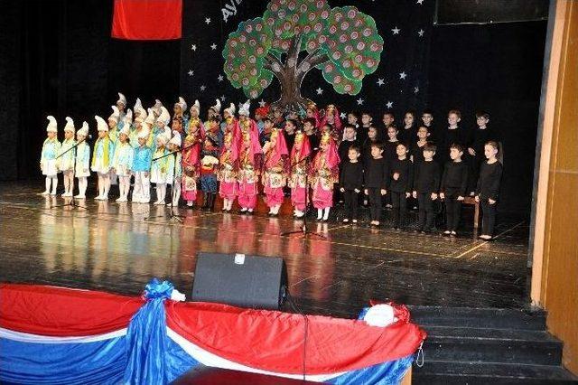 Başakşehirli Minikler Aydınlığa İlk Adımlarını Attı 1