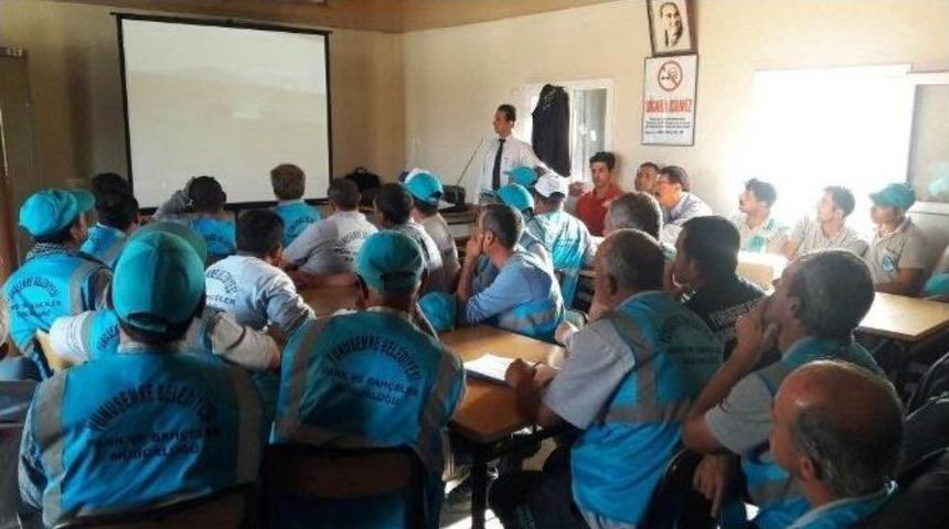 Yunusemre&rsquo;de Eğitimler S&uuml;r&uuml;yor