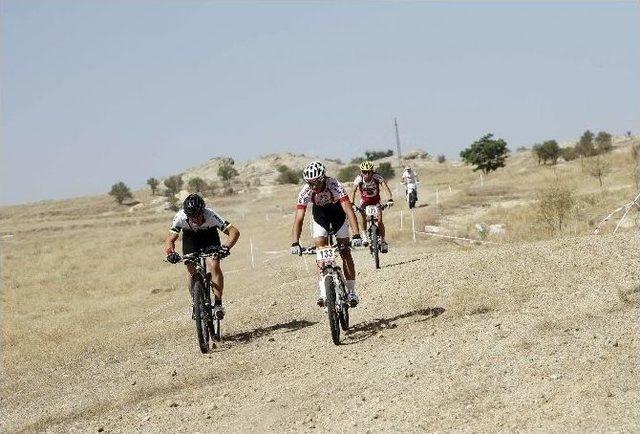 Bisiklet Tutkunları Erciyes&rsquo;te Bir Araya Gelecek 1