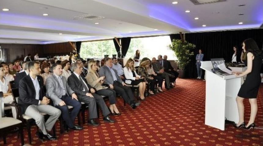 Yetenekli Nesil Yetiştirmeyi Ama&ccedil;layan &Ouml;ğretmenler Mezun Oldu