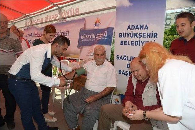 Büyükşehir Adanalının Şekerini, Tansiyonunu Ölçüyor