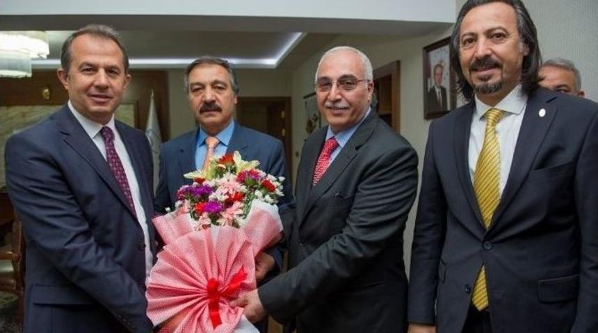 Esnaf Temsilcilerinden Vali Taşyapan&rsquo;a Ziyaret