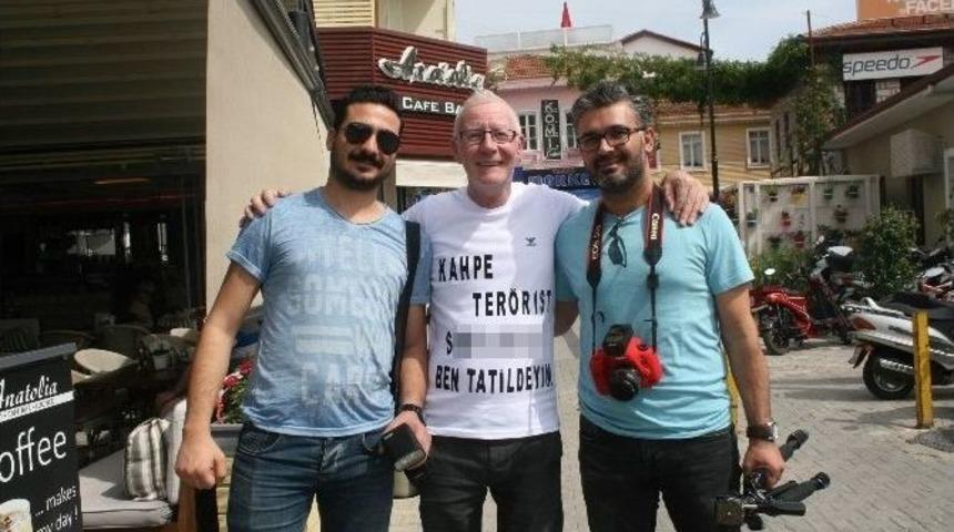 Ter&ouml;re Meydan Okuyan İngiliz Tekrar Tatile Geldi