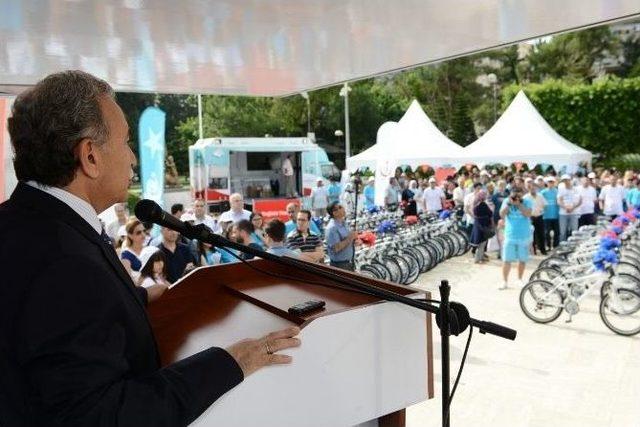 Adana&rsquo;da Bin 208 &Ouml;ğrenciye Bisiklet Dağıtıldı 2