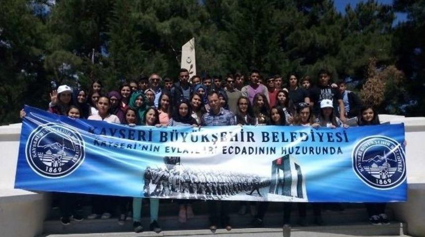 Kayseri Gen&ccedil;liği Ecdadın Huzurunda