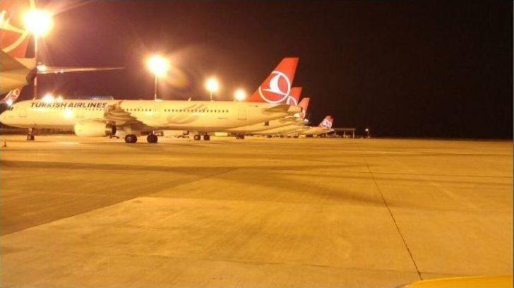 Atatürk Havalimanı’nda Yoğunluk Yaşanınca Uçaklar Çorlu’ya İndi