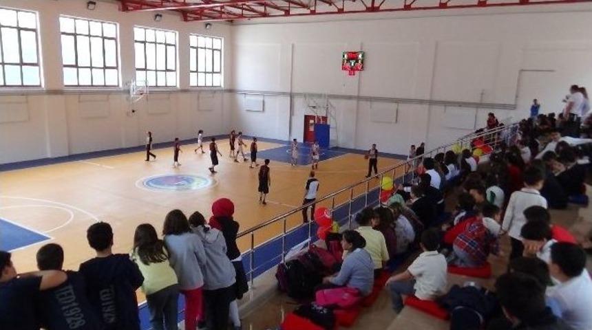 Tokat&rsquo;ta Ortaokullar Arası Yıl Sonu Turnuvası