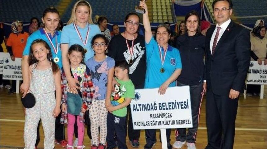 Altınparklı Kadınlar Yeteneklerini Sergiledi