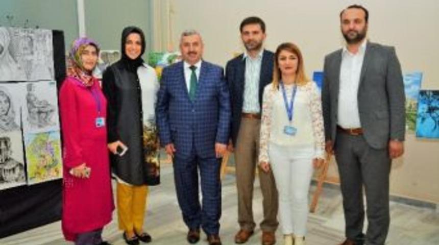 Başkan Baran Komek Yağlı Boya Resim Sergisinde