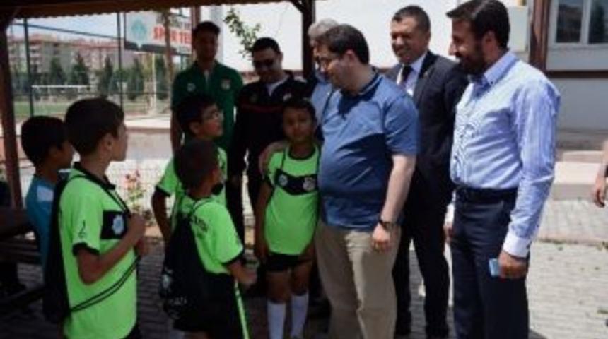 Başkan Yazgı Belediyespor Tesislerinde İncelemelerde Bulundu