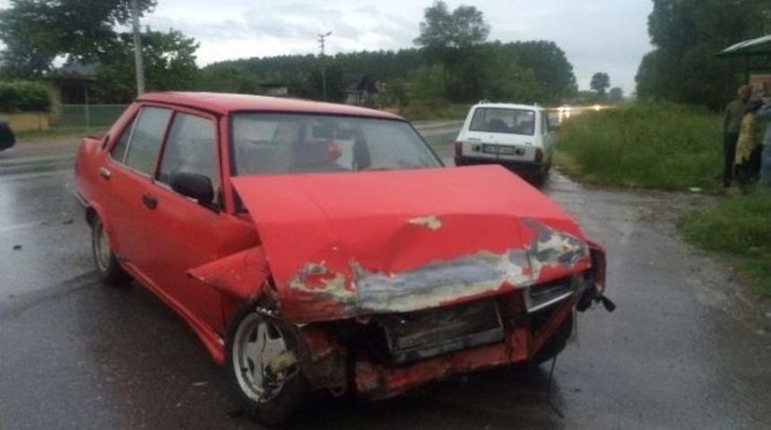 Sakarya&rsquo;da Kaza: 4 Yaralı
