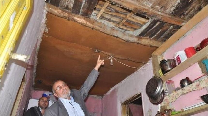 Tavanı &Ccedil;&ouml;kmek &Uuml;zere Olan Evde Yaşam M&uuml;cadelesi