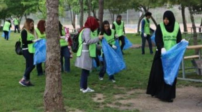 Gen&ccedil;lerden Temizlik Harekatı