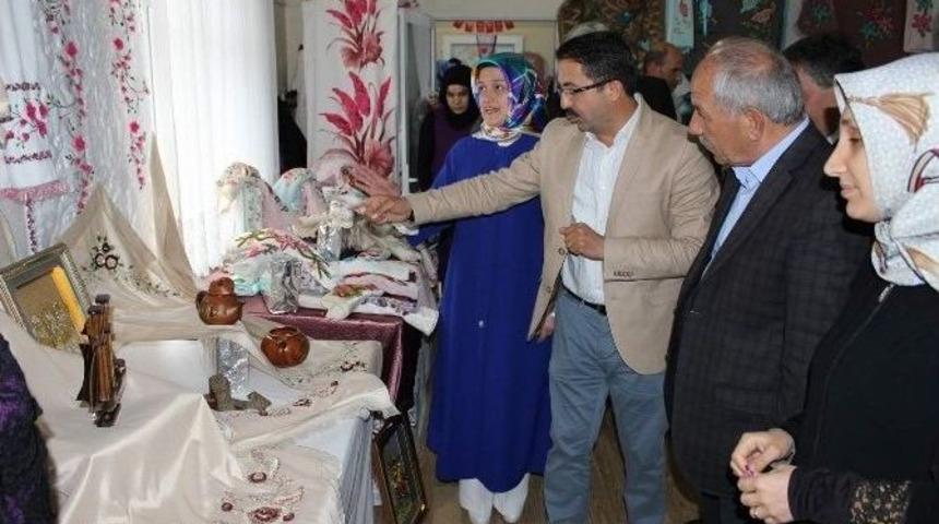 Arifiyeli Kursiyerlerin Yaptıkları Eserler G&ouml;r&uuml;c&uuml;ye &Ccedil;ıktı