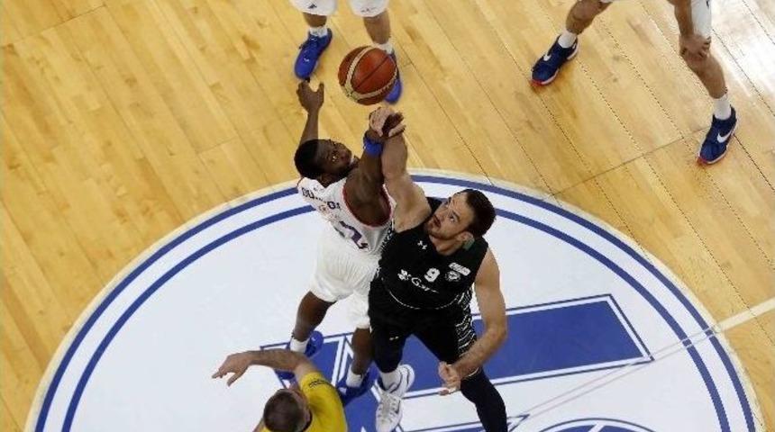 Anadolu Efes - Dar&uuml;şşafaka Doğuş Serisinin Biletleri Satışta