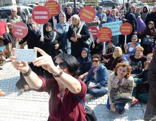 Köylü Kadınlardan Eylem Selfisi