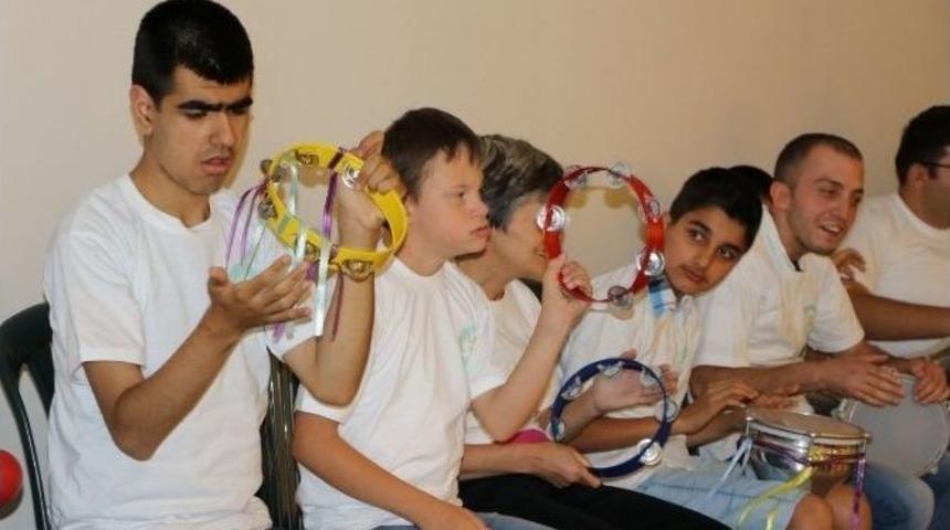 Engelsiz Ritim G&ouml;sterisi B&uuml;y&uuml;k Beğeni Topladı