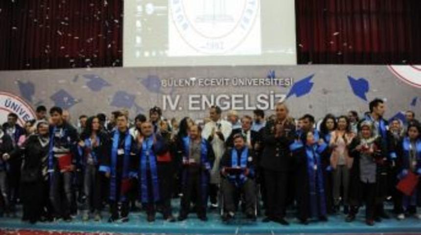 B&uuml;lent Ecevit &Uuml;niversitesi&rsquo;nden 4. Engelsiz &Uuml;niversite Mezuniyet T&ouml;reni