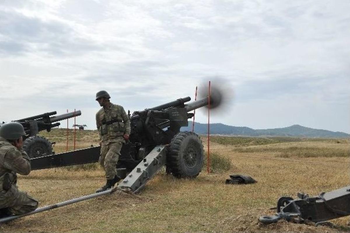 Efes-2016 Tatbikatında Top Atışı Eğitimi Verildi