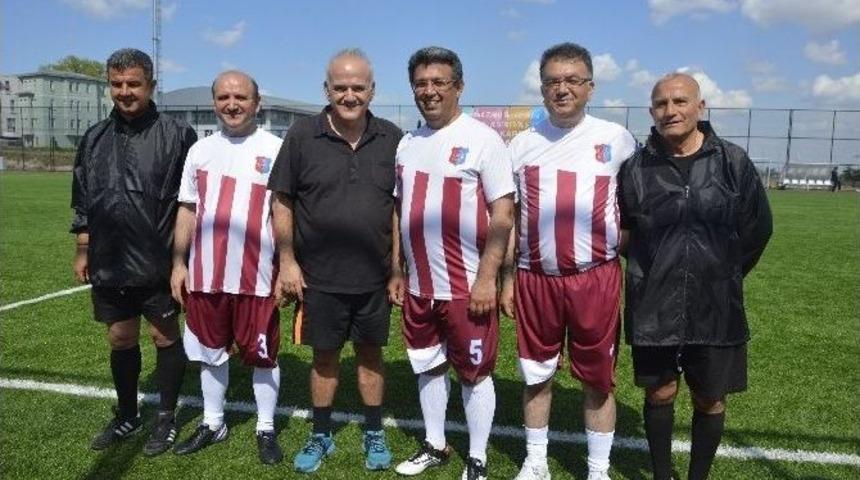 İz&uuml;&rsquo;de Eğlence Zamanı