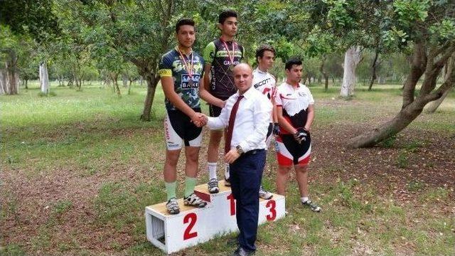 Okullararası K&uuml;&ccedil;&uuml;kler Ve Gen&ccedil;ler İl Birinciliği 1