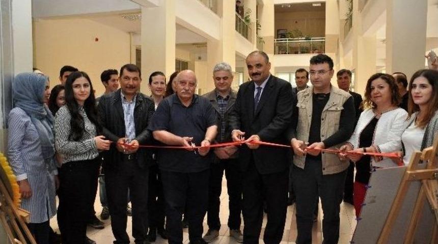 Ne&uuml;&rsquo;de &Ouml;ğrenimi Kolaylaştıracak Y&uuml;zlerce Materyal Sergileniyor